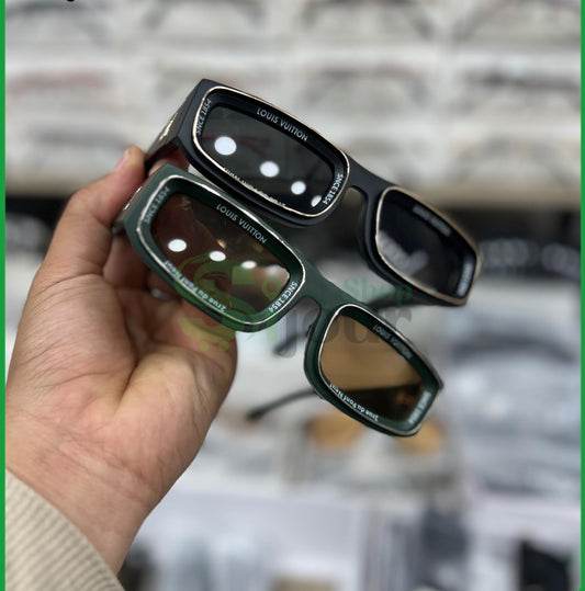 Lunette de soleil nv  louis vuitton + pochette gratuit